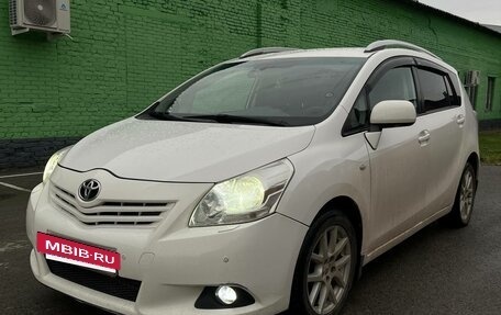 Toyota Verso I, 2012 год, 1 250 000 рублей, 4 фотография