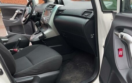 Toyota Verso I, 2012 год, 1 250 000 рублей, 6 фотография