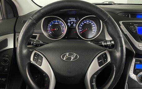 Hyundai Avante, 2011 год, 990 000 рублей, 10 фотография