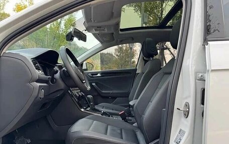 Volkswagen T-Roc I, 2022 год, 2 180 000 рублей, 9 фотография