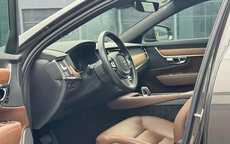 Volvo S90 II рестайлинг, 2022 год, 3 030 000 рублей, 20 фотография