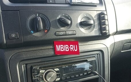 Skoda Fabia II, 2011 год, 11 фотография