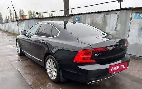 Volvo S90 II рестайлинг, 2019 год, 3 500 000 рублей, 13 фотография