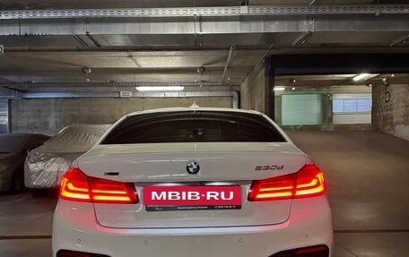 BMW 5 серия, 2019 год, 4 800 000 рублей, 3 фотография