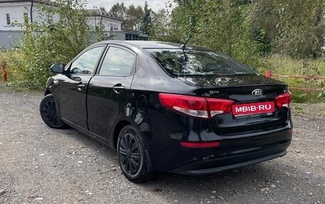 KIA Rio III рестайлинг, 2016 год, 890 000 рублей, 1 фотография