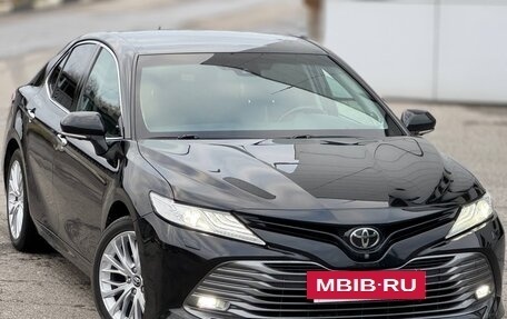 Toyota Camry, 2018 год, 2 899 999 рублей, 3 фотография