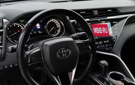 Toyota Camry, 2018 год, 2 899 999 рублей, 14 фотография