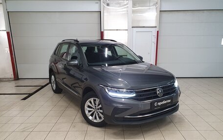 Volkswagen Tiguan II, 2021 год, 2 798 000 рублей, 7 фотография
