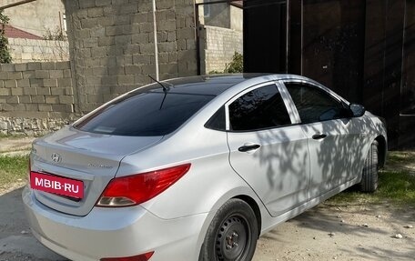 Hyundai Solaris II рестайлинг, 2014 год, 760 000 рублей, 2 фотография