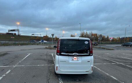 Toyota Esquire I, 2015 год, 1 850 000 рублей, 4 фотография