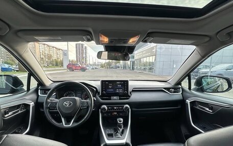 Toyota RAV4, 2020 год, 3 500 000 рублей, 13 фотография