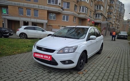 Ford Focus II рестайлинг, 2010 год, 649 000 рублей, 2 фотография