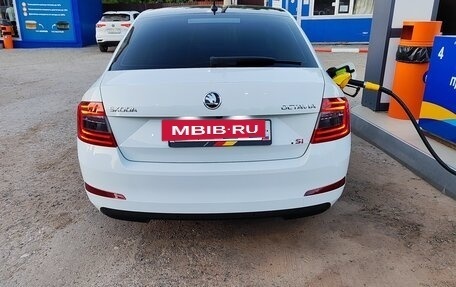 Skoda Octavia, 2017 год, 1 200 000 рублей, 4 фотография