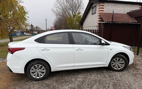 Hyundai Solaris II рестайлинг, 2019 год, 1 349 000 рублей, 9 фотография