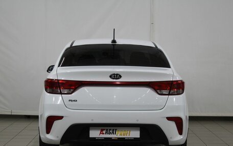 KIA Rio IV, 2017 год, 1 200 000 рублей, 10 фотография