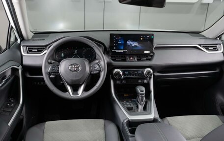 Toyota RAV4, 2025 год, 4 499 000 рублей, 6 фотография