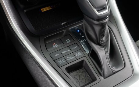 Toyota RAV4, 2025 год, 4 499 000 рублей, 18 фотография