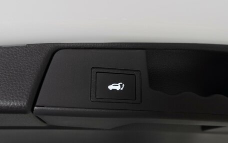 Toyota RAV4, 2025 год, 4 499 000 рублей, 21 фотография