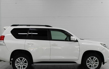 Toyota Land Cruiser Prado 150 рестайлинг 2, 2010 год, 3 430 000 рублей, 5 фотография