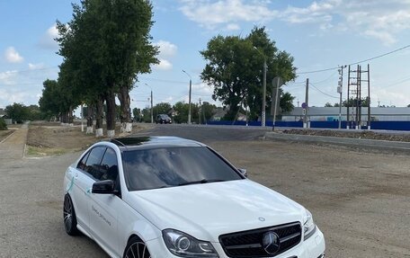 Mercedes-Benz C-Класс, 2012 год, 1 700 000 рублей, 13 фотография