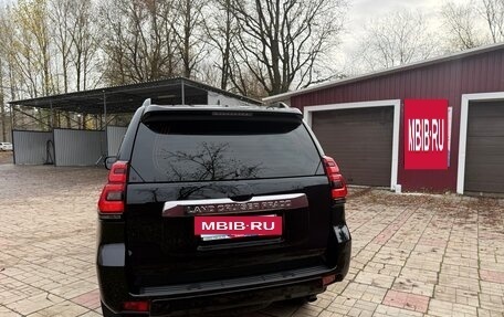 Toyota Land Cruiser Prado 150 рестайлинг 2, 2019 год, 5 500 000 рублей, 4 фотография