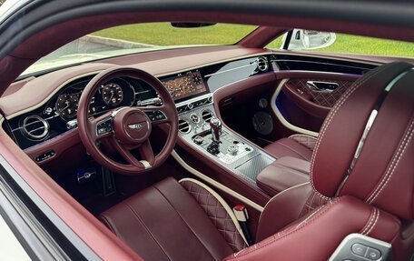 Bentley Continental GT III, 2021 год, 27 000 000 рублей, 2 фотография