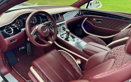 Bentley Continental GT III, 2021 год, 27 000 000 рублей, 14 фотография