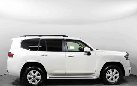 Toyota Land Cruiser, 2022 год, 9 700 000 рублей, 4 фотография