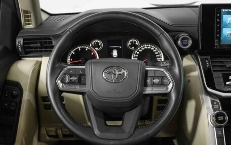 Toyota Land Cruiser, 2022 год, 9 700 000 рублей, 16 фотография