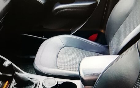 Hyundai ix35 I рестайлинг, 2012 год, 920 000 рублей, 8 фотография