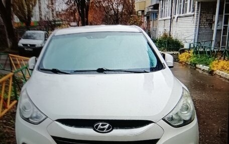 Hyundai ix35 I рестайлинг, 2012 год, 920 000 рублей, 2 фотография