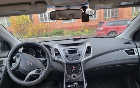 Hyundai Elantra V, 2015 год, 1 650 000 рублей, 9 фотография