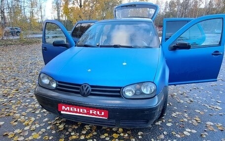 Volkswagen Golf IV, 2002 год, 340 000 рублей, 21 фотография