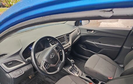 Hyundai Solaris II рестайлинг, 2019 год, 949 000 рублей, 4 фотография