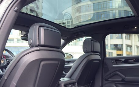 Porsche Cayenne III, 2023 год, 14 200 000 рублей, 38 фотография