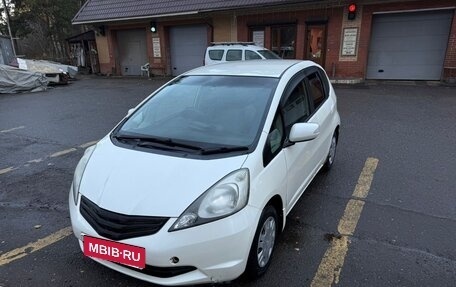 Honda Fit III, 2010 год, 650 000 рублей, 4 фотография