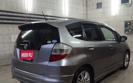 Honda Fit III, 2009 год, 730 000 рублей, 3 фотография