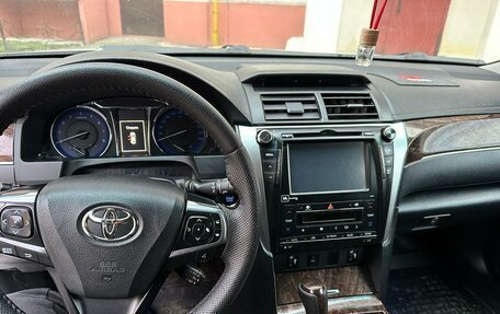Toyota Camry, 2016 год, 2 200 000 рублей, 7 фотография
