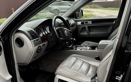 Volkswagen Touareg III, 2004 год, 900 000 рублей, 4 фотография