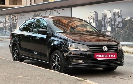 Volkswagen Polo VI (EU Market), 2017 год, 980 000 рублей, 2 фотография