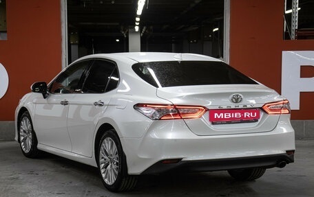 Toyota Camry, 2018 год, 2 498 000 рублей, 7 фотография