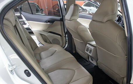 Toyota Camry, 2018 год, 2 498 000 рублей, 12 фотография