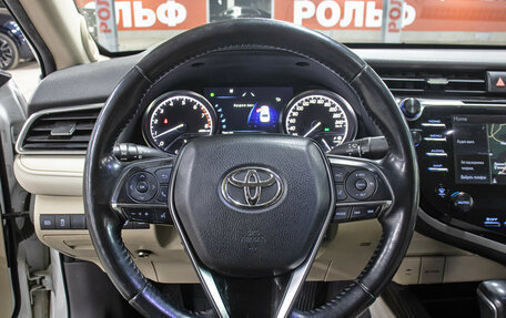 Toyota Camry, 2018 год, 2 498 000 рублей, 17 фотография