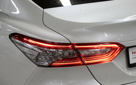 Toyota Camry, 2018 год, 2 498 000 рублей, 26 фотография