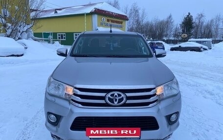 Toyota Hilux VIII, 2015 год, 2 300 000 рублей, 2 фотография