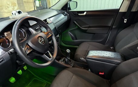 Skoda Rapid I, 2019 год, 1 200 000 рублей, 10 фотография