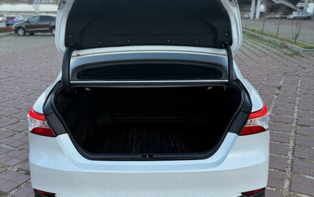 Toyota Camry, 2019 год, 3 000 000 рублей, 8 фотография