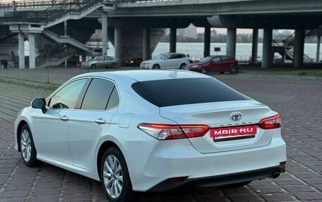 Toyota Camry, 2019 год, 3 000 000 рублей, 4 фотография