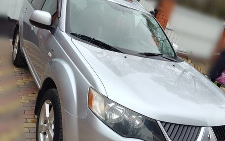 Mitsubishi Outlander III рестайлинг 3, 2008 год, 1 250 000 рублей, 6 фотография