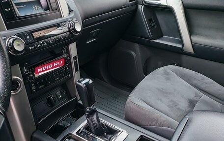 Toyota Land Cruiser Prado 150 рестайлинг 2, 2011 год, 2 300 000 рублей, 10 фотография